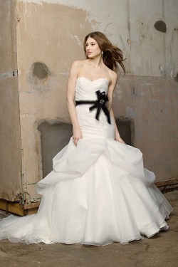 Fotogalerie - Svatební šaty Yardleigh
